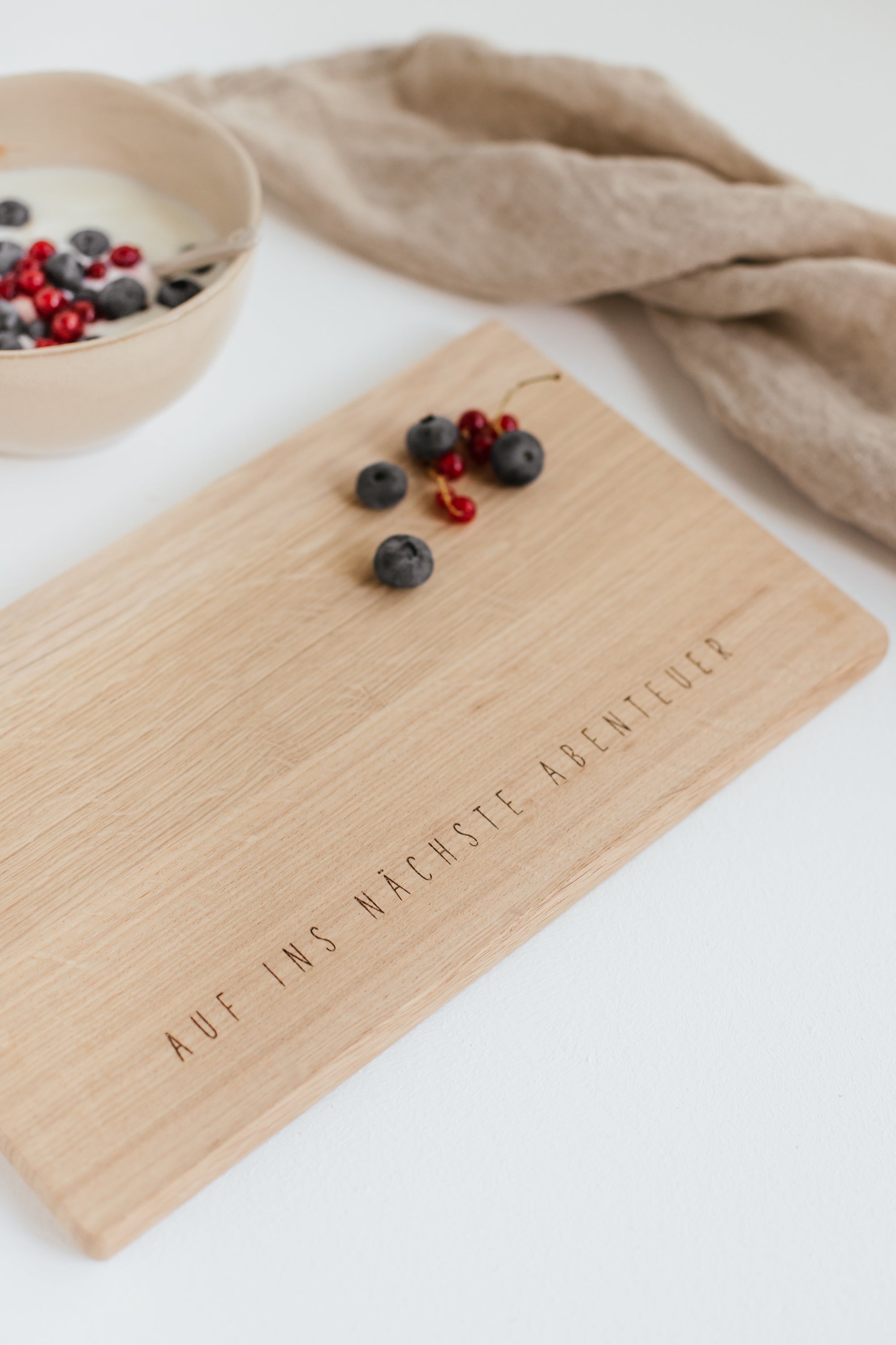 Frühstücksbrett Eiche Auf ins nächste Abenteuer