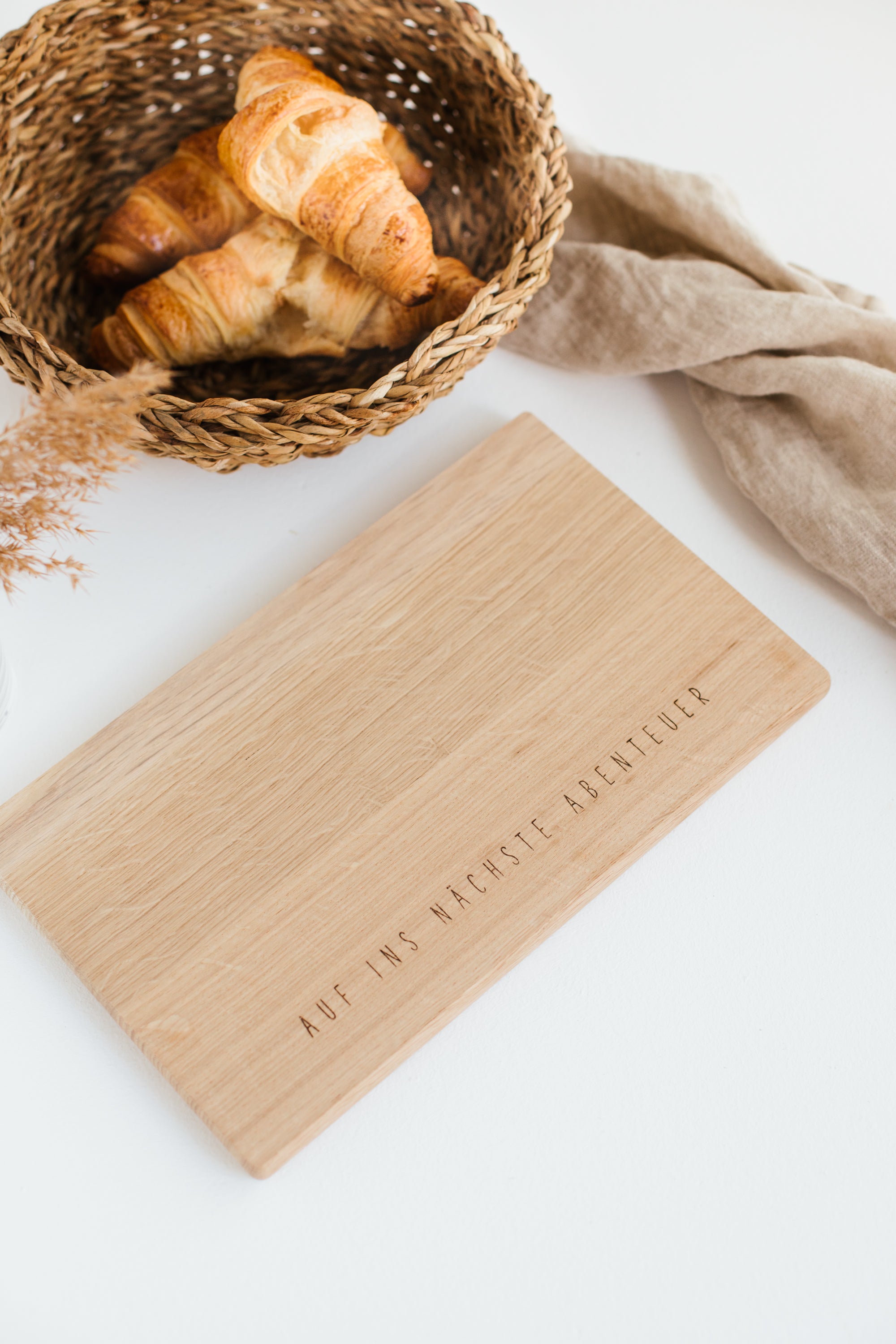 Frühstücksbrett Eiche Auf ins nächste Abenteuer