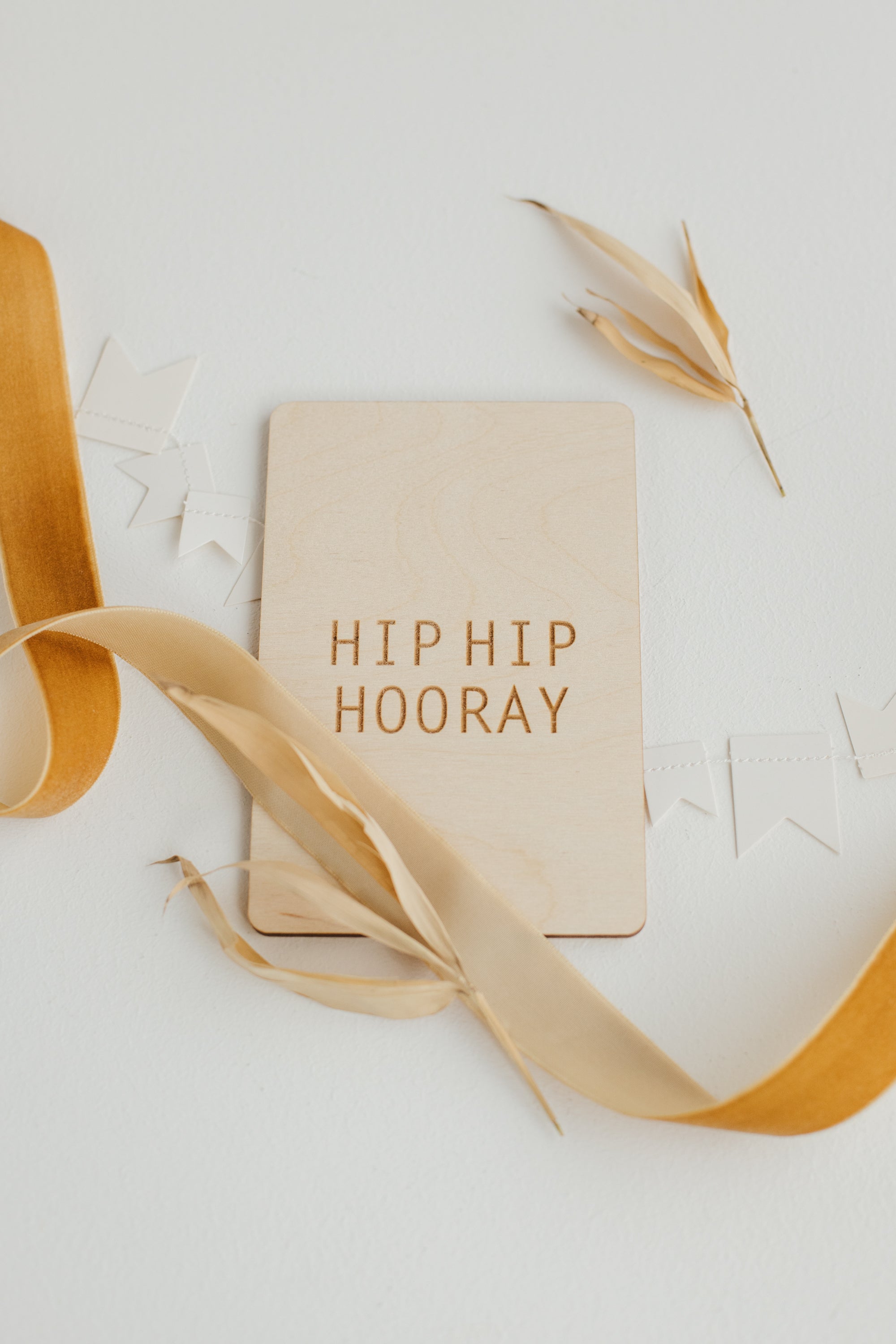 Holzkarte Hip Hip Hooray
