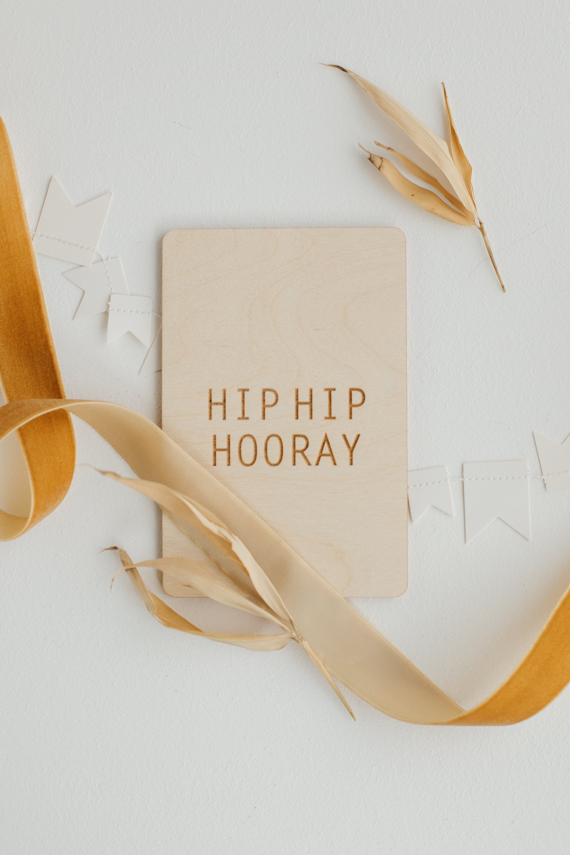 Holzkarte Hip Hip Hooray